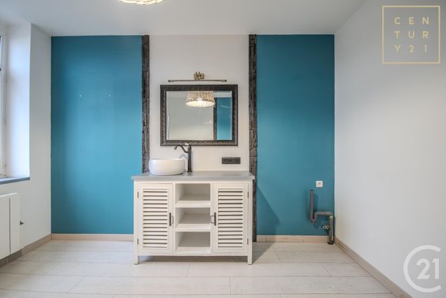maison à louer - 5 pièces - 80.0 m2 - HAUTMONT - 59 - NORD-PAS-DE-CALAIS - Century 21 Terre Du Nord