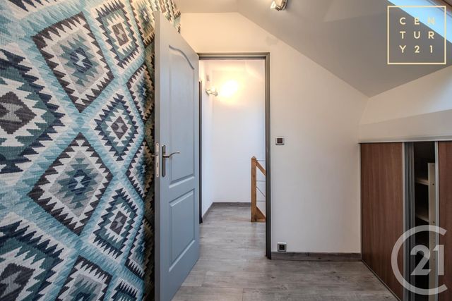 maison à louer - 5 pièces - 80.0 m2 - HAUTMONT - 59 - NORD-PAS-DE-CALAIS - Century 21 Terre Du Nord