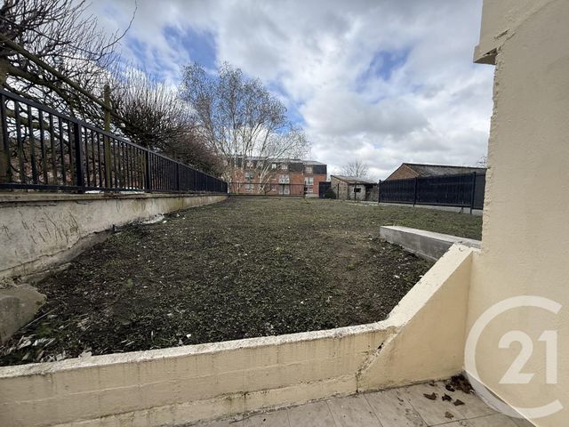 Appartement F2 à louer - 2 pièces - 40.0 m2 - HAUTMONT - 59 - NORD-PAS-DE-CALAIS - Century 21 Terre Du Nord