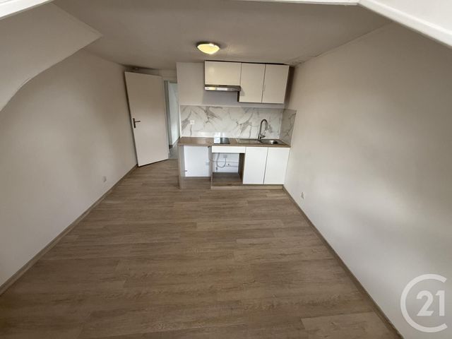 Appartement Studio à louer - 1 pièce - 15.32 m2 - HAUTMONT - 59 - NORD-PAS-DE-CALAIS - Century 21 Terre Du Nord