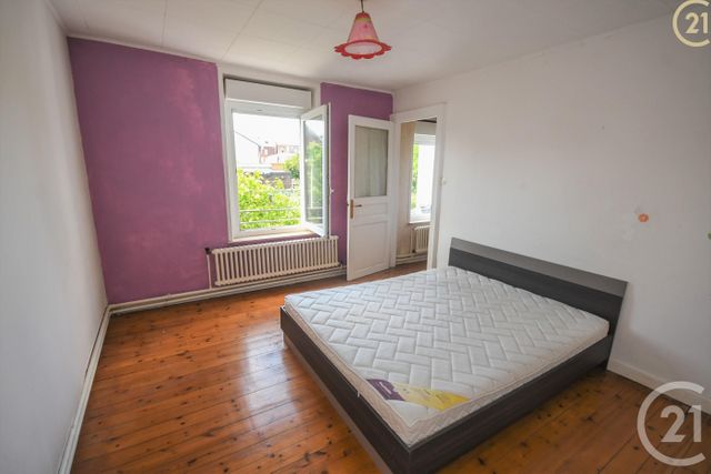 Afficher la photo en grand maison à vendre - 10 pièces - 165.0 m2 - HAUTMONT - 59 - NORD-PAS-DE-CALAIS - Century 21 Terre Du Nord