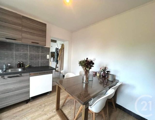 maison à louer - 4 pièces - 66.0 m2 - ROUSIES - 59 - NORD-PAS-DE-CALAIS - Century 21 Terre Du Nord