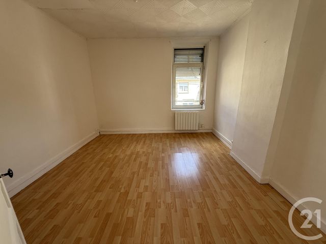 maison à louer - 4 pièces - 64.59 m2 - HAUTMONT - 59 - NORD-PAS-DE-CALAIS - Century 21 Terre Du Nord