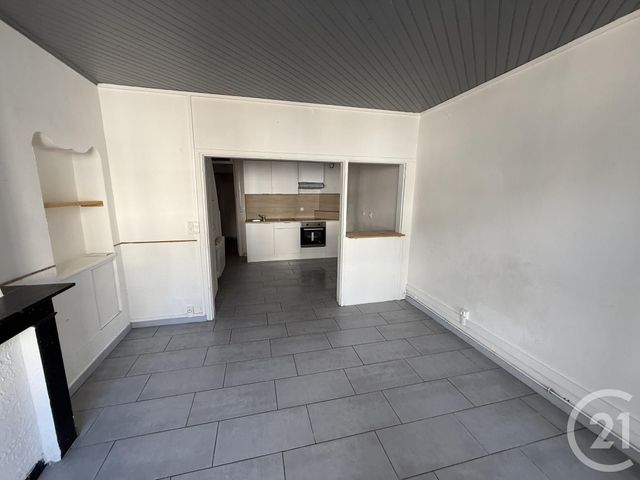 maison à louer - 4 pièces - 64.59 m2 - HAUTMONT - 59 - NORD-PAS-DE-CALAIS - Century 21 Terre Du Nord