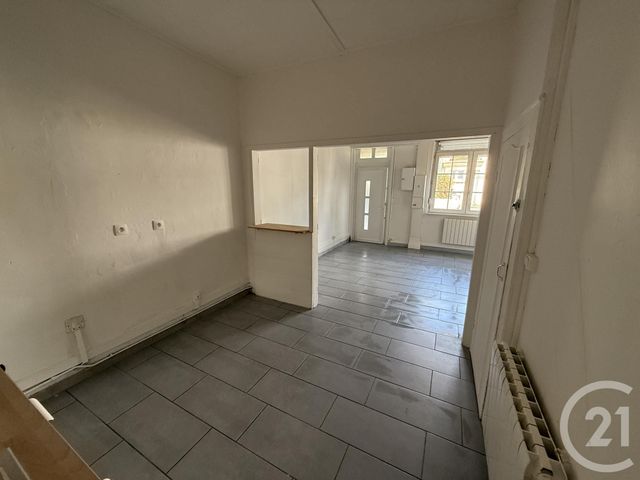 maison à louer - 4 pièces - 64.59 m2 - HAUTMONT - 59 - NORD-PAS-DE-CALAIS - Century 21 Terre Du Nord