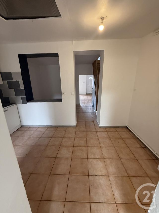 maison à louer - 4 pièces - 50.0 m2 - HAUTMONT - 59 - NORD-PAS-DE-CALAIS - Century 21 Terre Du Nord