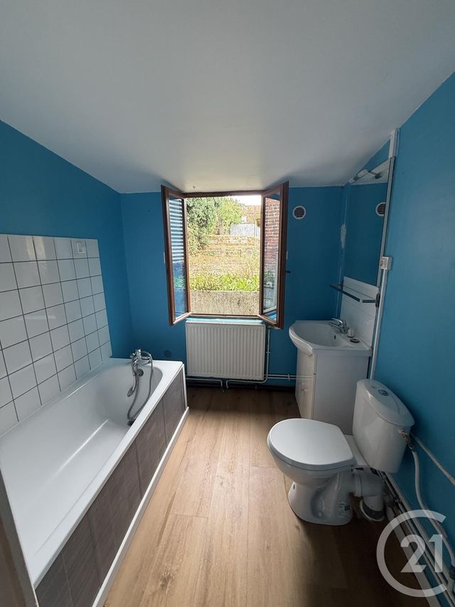 maison à louer - 4 pièces - 50.0 m2 - HAUTMONT - 59 - NORD-PAS-DE-CALAIS - Century 21 Terre Du Nord
